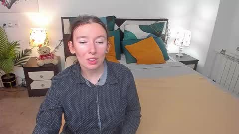 Snapshot of catherinewalls chatting on 09/22/25, 05:53 Catrin online show from 09/22/25, 05:53