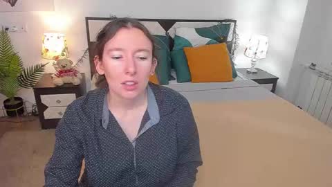 Snapshot of catherinewalls chatting on 09/26/25, 06:28 Catrin online show from 09/26/25, 06:28