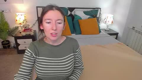 Snapshot of catherinewalls chatting on 09/28/25, 07:25 Catrin online show from 09/28/25, 07:25