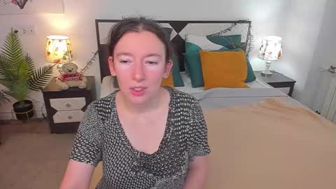 Snapshot of catherinewalls chatting on 10/09/25, 07:28 Catrin online show from 10/09/25, 07:28