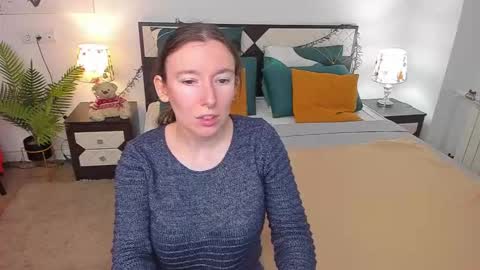 Snapshot of catherinewalls chatting on 10/20/25, 07:42 Catrin online show from 10/20/25, 07:42