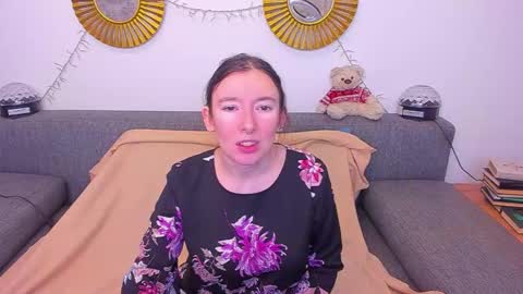 Snapshot of catherinewalls chatting on 11/20/25, 08:25 Catrin online show from 11/20/25, 08:25