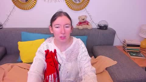 Snapshot of catherinewalls chatting on 11/24/25, 04:34 Catrin online show from 11/24/25, 04:34