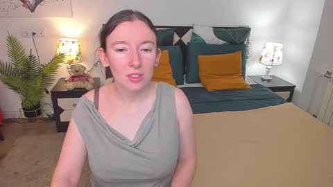 Snapshot of catherinewalls chatting on 12/01/25, 04:28 Catrin online show from 12/01/25, 04:28