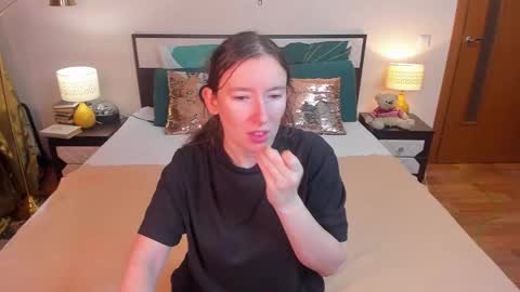 Catrin online show from 01/06/26, 05:33