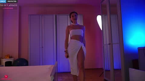 Cathleen online show from 01/10/25, 04:41