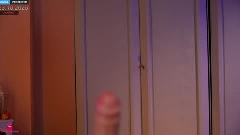 Cathleen online show from 10/23/25, 04:39