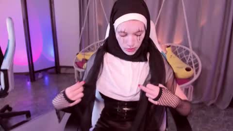 Snapshot of cathybarnes chatting on 10/29/25, 04:26 cathybarnes online show from 10/29/25, 04:26