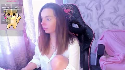 .  .  online show from 10/18/25, 12:06