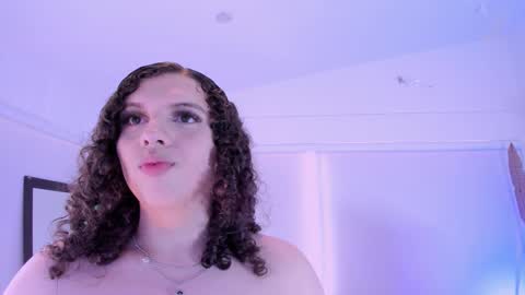 Catleya  online show from 11/26/25, 08:10