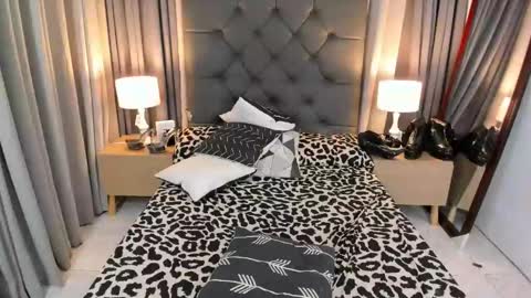 Kath online show from 12/24/24, 10:28