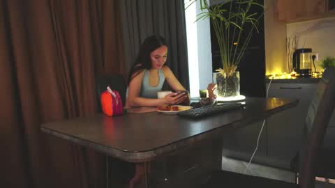 catolinanight online show from 11/14/25, 06:34