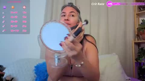 Snapshot of catrina_rich chatting on 10/19/25, 11:05 catrina online show from 10/19/25, 11:05