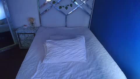 CATALEYA  online show from 01/22/25, 02:59