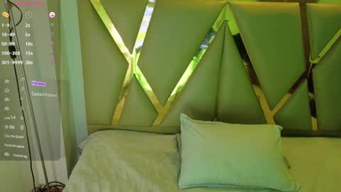 CATALEYA  online show from 09/25/25, 12:20