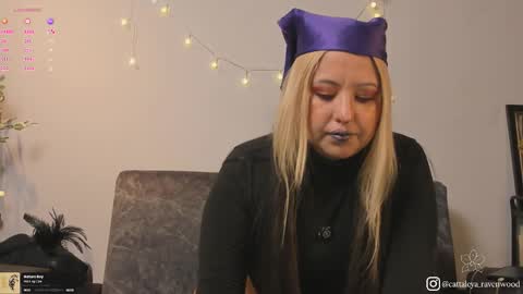 Cattaleya Ravenwood online show from 02/06/26, 01:58