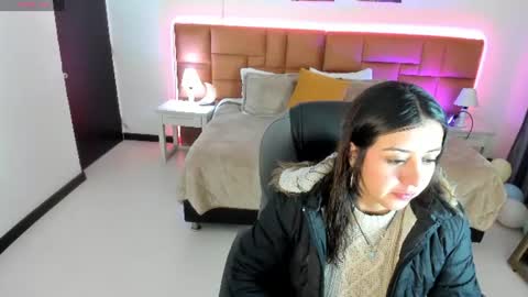 Snapshot of catti_brie_ chatting on 06/11/26, 11:30 catti_brie_ online show from 06/11/26, 11:30