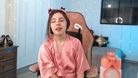 Snapshot of cattleya069 chatting on 03/06/25, 05:57 Cattleya you can tell me Leya too. online show from 03/06/25, 05:57