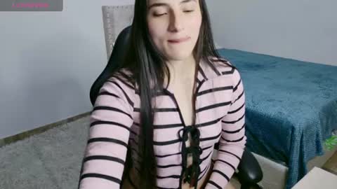 Snapshot of cattleyaangel chatting on 07/19/26, 06:00 Cattleya online show from 07/19/26, 06:00