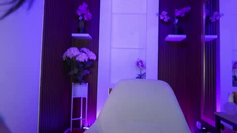 cattleyascaly online show from 11/08/25, 08:40