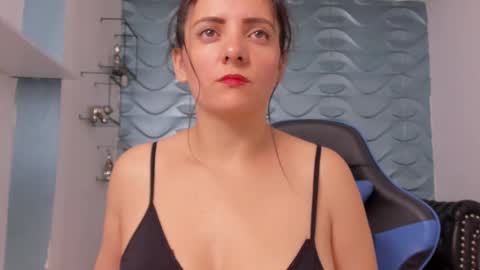 Snapshot of caty_sex4u chatting on 02/13/25, 08:59 caty online show from 02/13/25, 08:59