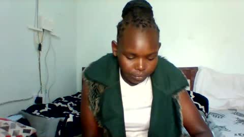 Mecy online show from 12/05/24, 03:28