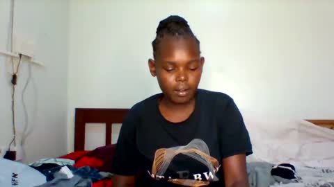 Mecy online show from 12/06/24, 12:27