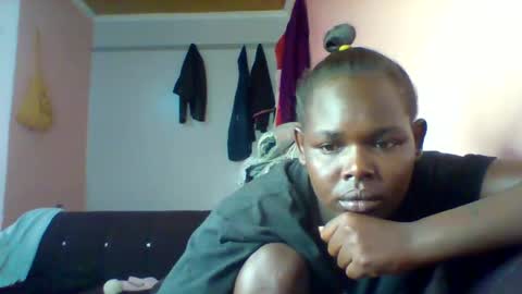 Snapshot of cavy_sweet chatting on 03/27/26, 10:04 Mecy online show from 03/27/26, 10:04