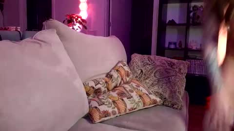 Cayla online show from 02/14/26, 06:32