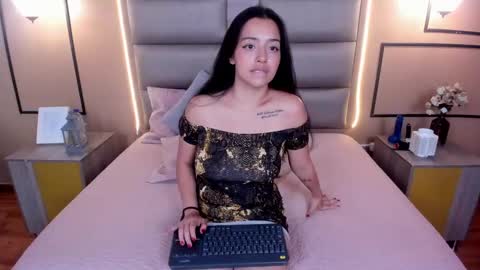 Snapshot of caylincollins chatting on 01/31/25, 10:42 caylincollins online show from 01/31/25, 10:42