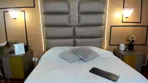 Snapshot of caylincollins chatting on 02/08/25, 07:16 caylincollins online show from 02/08/25, 07:16