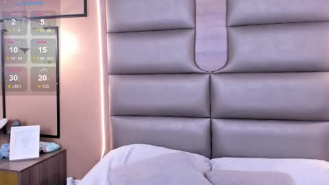 Snapshot of caylincollins chatting on 03/08/25, 07:16 caylincollins online show from 03/08/25, 07:16