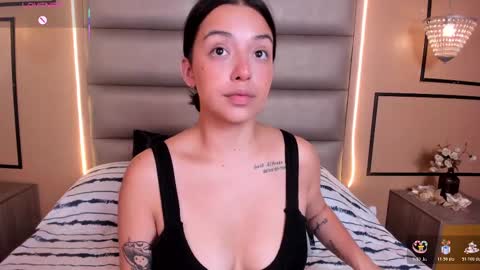 Snapshot of caylincollins chatting on 11/20/25, 03:18 caylincollins online show from 11/20/25, 03:18