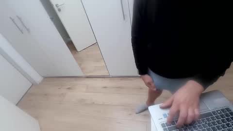 Snapshot of cb_cj chatting on 10/08/25, 06:55 cb_cj online show from 10/08/25, 06:55