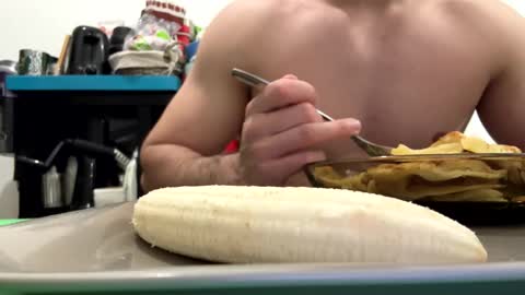 Matthiiieeeuuu online show from 02/26/26, 08:52