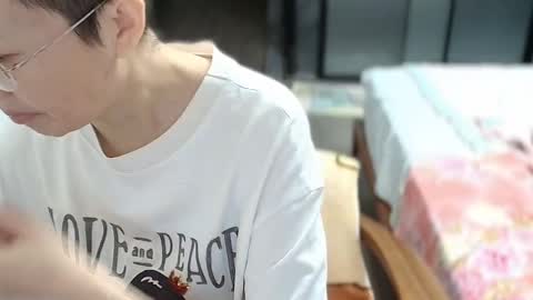 Snapshot of cbz112233 chatting on 09/20/25, 03:57 ANNYANNY online show from 09/20/25, 03:57