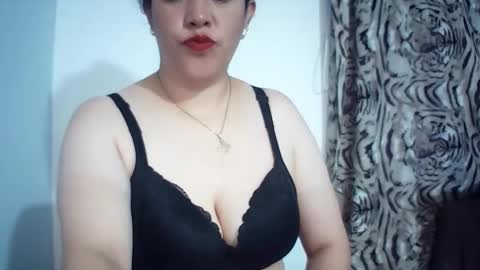 Snapshot of ccharlot chatting on 05/25/26, 12:27 ccharlot online show from 05/25/26, 12:27