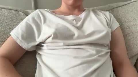 Claire online show from 04/19/26, 08:11