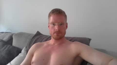 Snapshot of ccloser87 chatting on 06/16/26, 06:32 ccloser87 online show from 06/16/26, 06:32