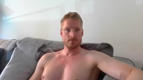 Snapshot of ccloser87 chatting on 06/20/26, 03:48 ccloser87 online show from 06/20/26, 03:48