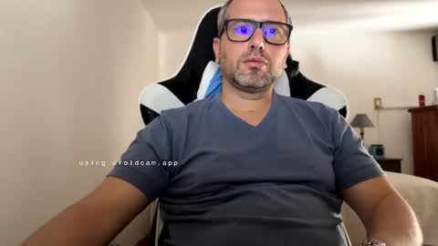 Snapshot of ccmhp1 chatting on 10/19/25, 06:41 Tomys online show from 10/19/25, 06:41