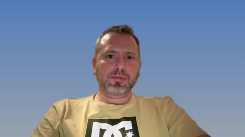 Snapshot of ccmhp1 chatting on 11/22/25, 10:20 Tomys online show from 11/22/25, 10:20