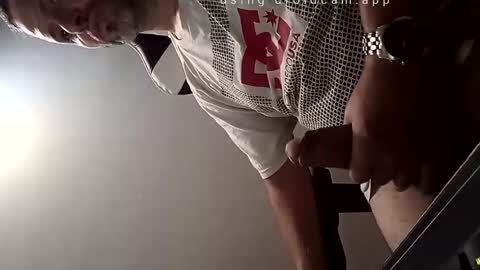 Snapshot of ccmhp1 chatting on 02/15/26, 06:15 Tomys online show from 02/15/26, 06:15