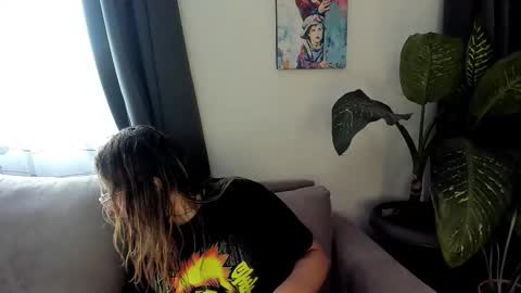 Snapshot of ccuteass chatting on 01/13/25, 01:49 ccuteass online show from 01/13/25, 01:49