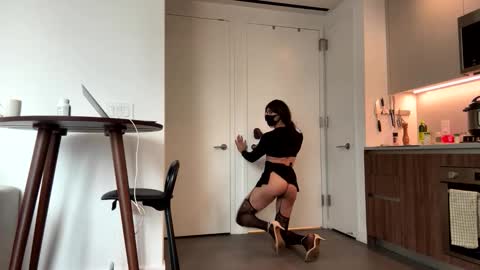 Naomi online show from 11/21/25, 06:17