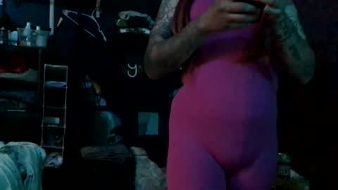 Snapshot of cd_desiree chatting on 02/25/25, 06:25 Sissy boy online show from 02/25/25, 06:25