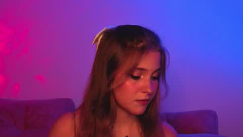 Lina  online show from 10/05/25, 07:12