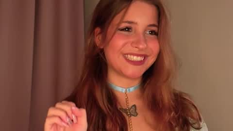 Lina  online show from 11/28/25, 07:27