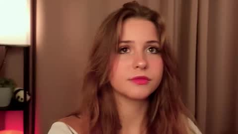 Lina  online show from 12/03/25, 07:12