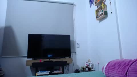 Snapshot of cecihotty4u chatting on 06/06/26, 11:09 ceci online show from 06/06/26, 11:09